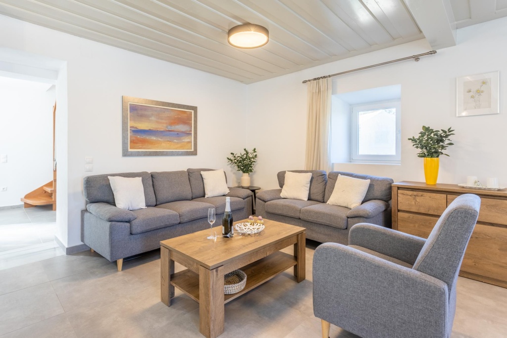 Villa Constadina Large Private Pool AC WiFi