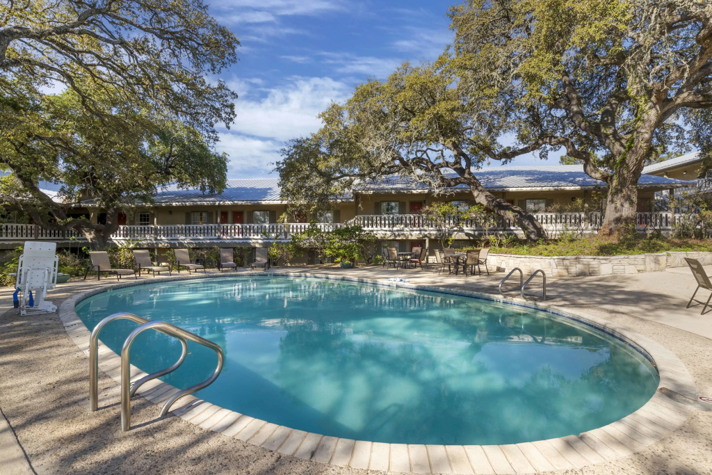 Best Western Sunday House Inn