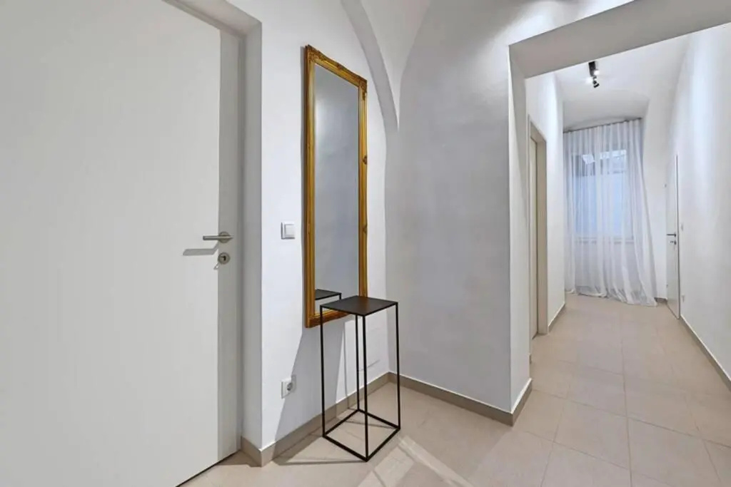 Vienne City Apartment Crown 6