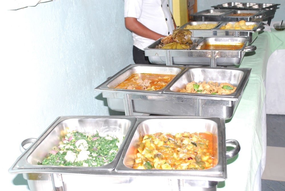 Aponye Hotel