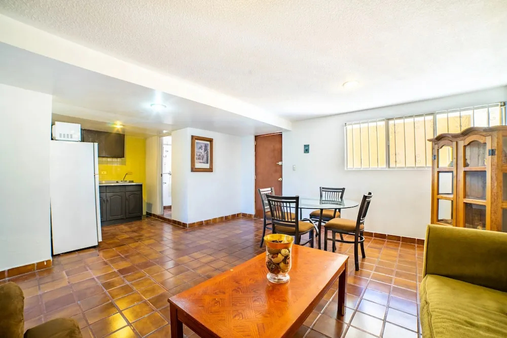 Colonia Residencial EN Tecnologico Y Zaragoza