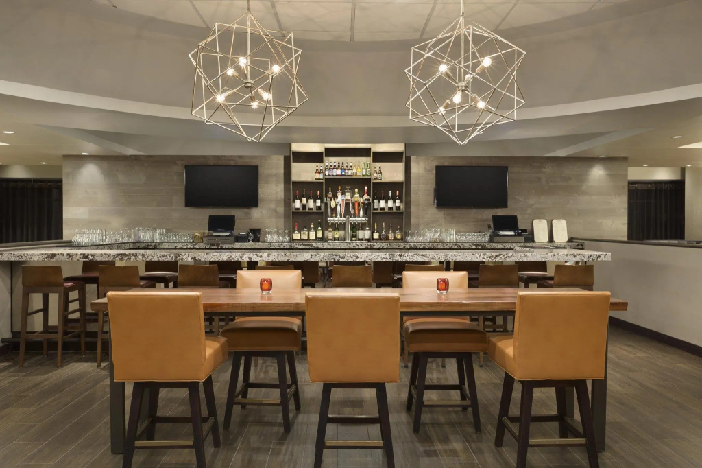 Hilton East Brunswick