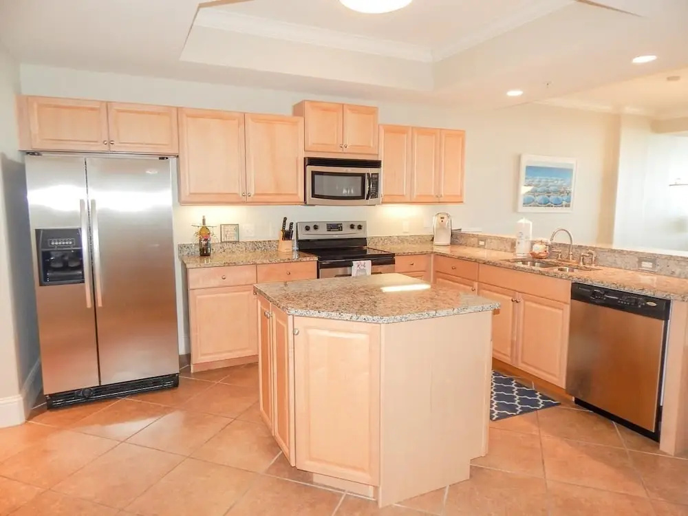 209 Holiday Isle 209 3 Bedroom Condo