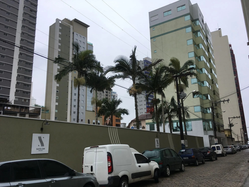Santa Inn Hotel