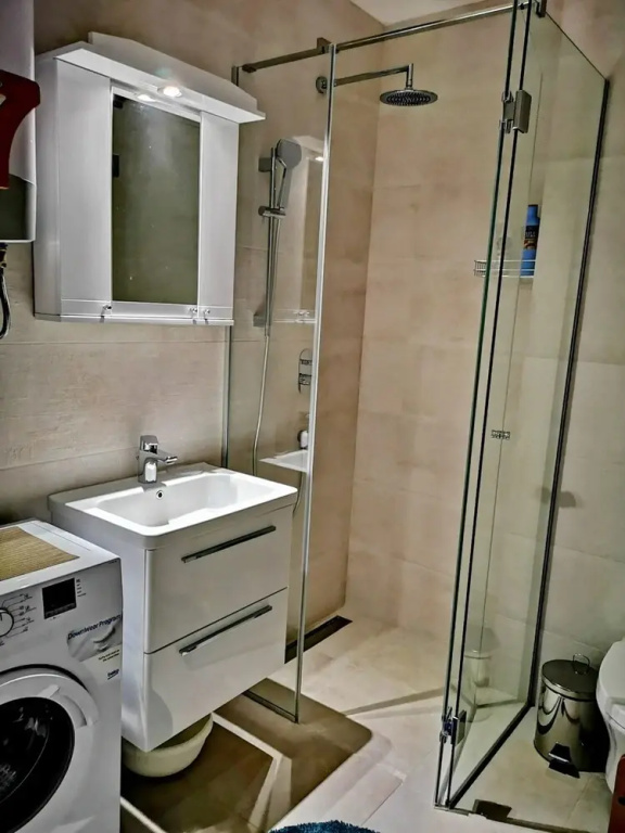 Wine One Bedroom Apartment -28