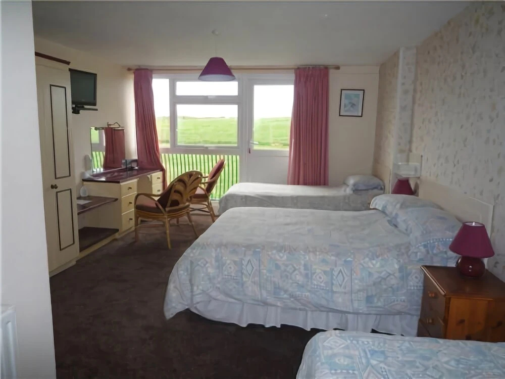 The Cliff Hotel
