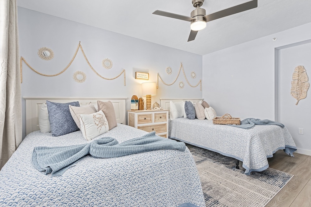 Beach Villas # 102-250 Estero Blvd apts