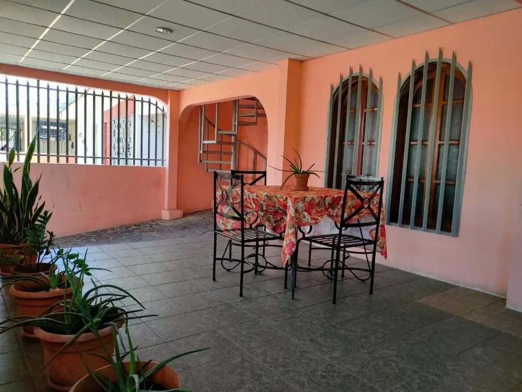 Casa Robles - Room close to Airport #2