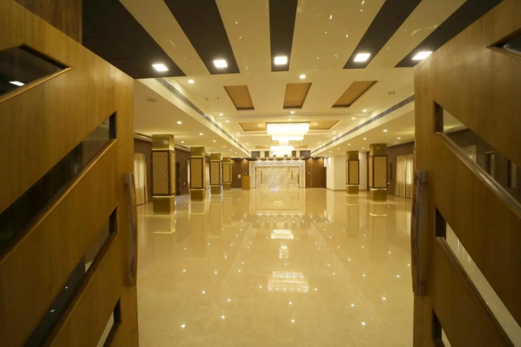 The Sky Imperial - Shahi Hotels & Resort