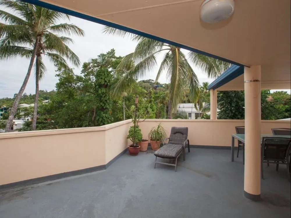 Seascape Holidays at Beachfront Terraces