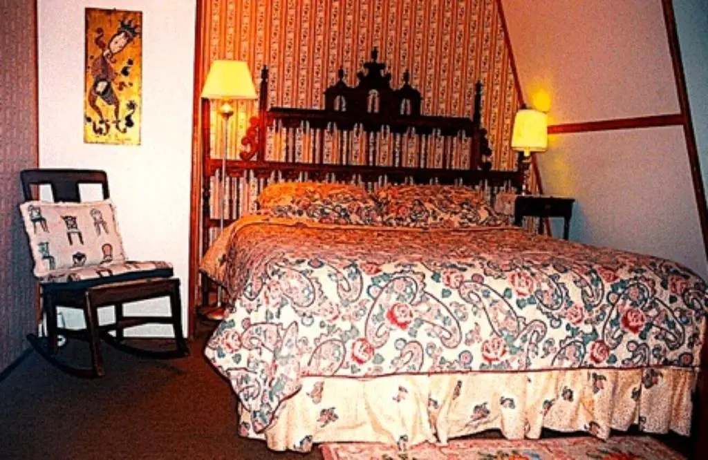 Whistlers Inn