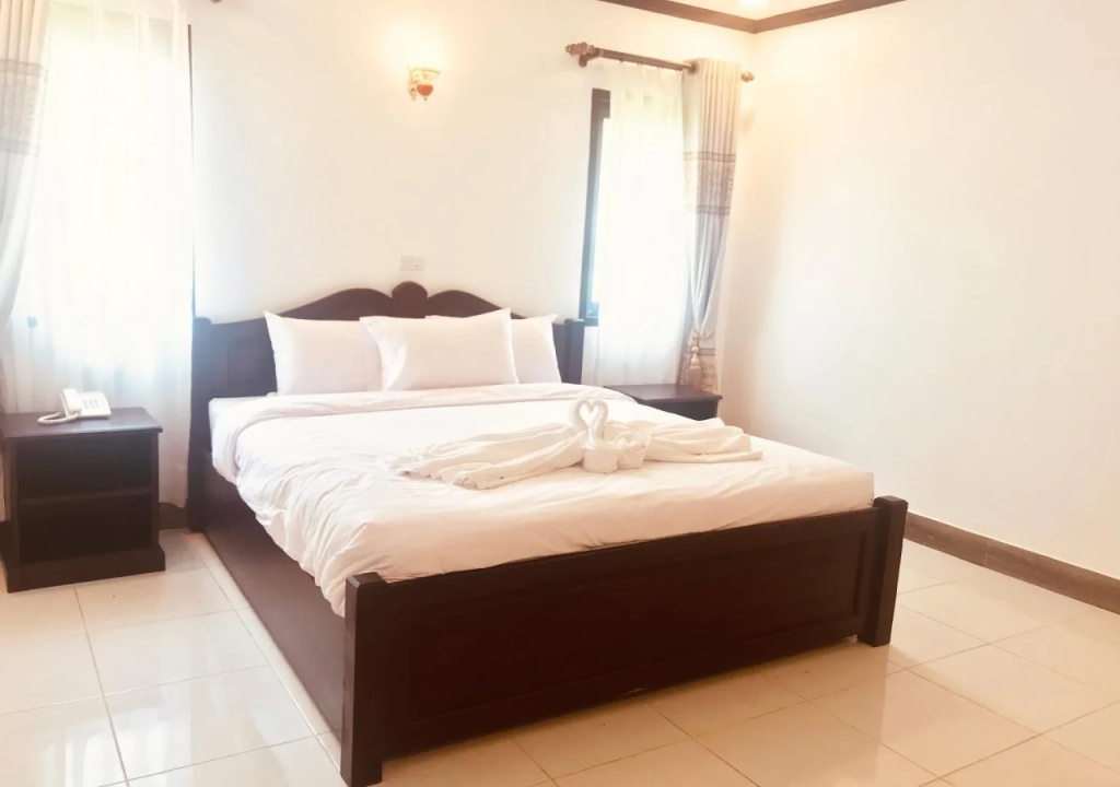 Khung City Hotel