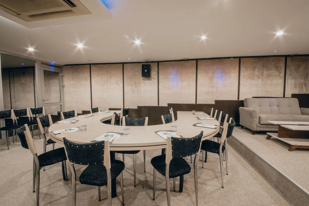 Edrin Hotel