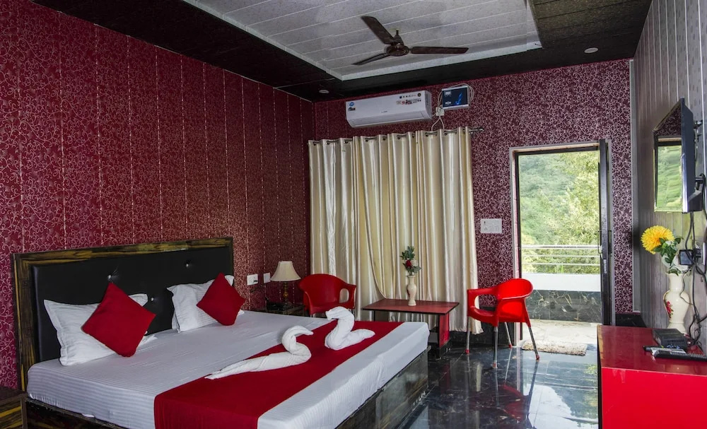 Yamkeshwar Mahadev Resort