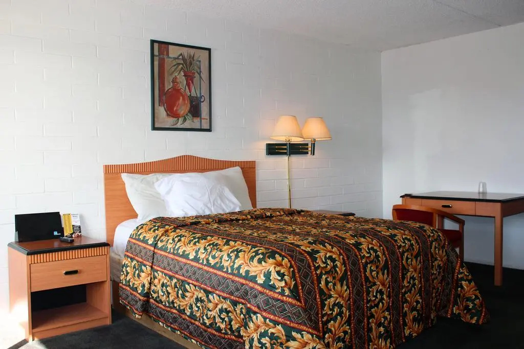 Amazon Motel