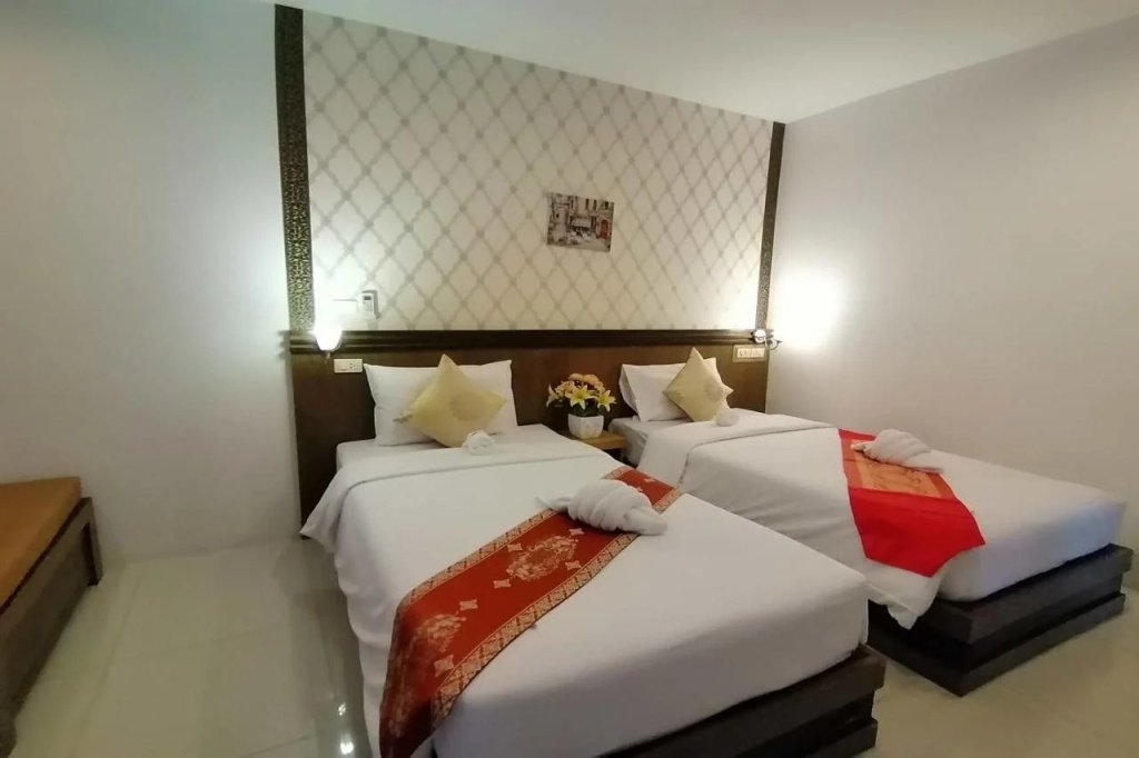 NJ PATONG HOTEL