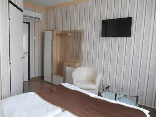 Holdfény Hotel
