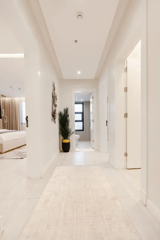 Lovely & Spacious Three Bedroom Flat in Alnarjis