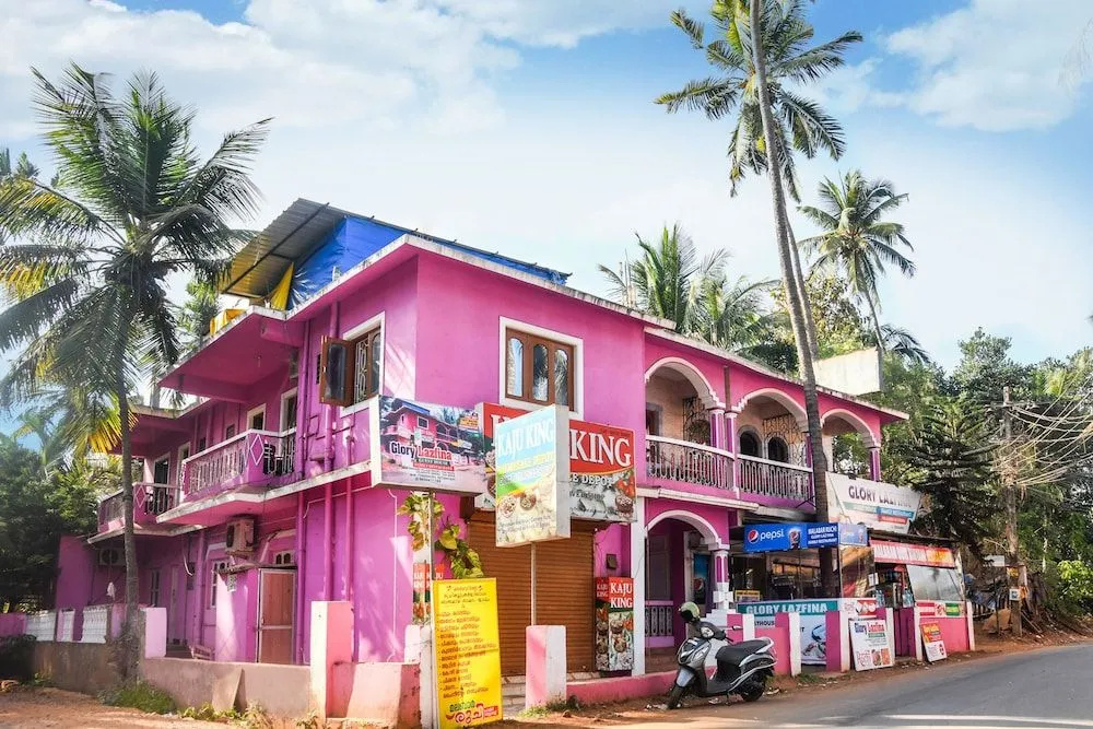 Oyo 29697 Glory Lazfina Guest House