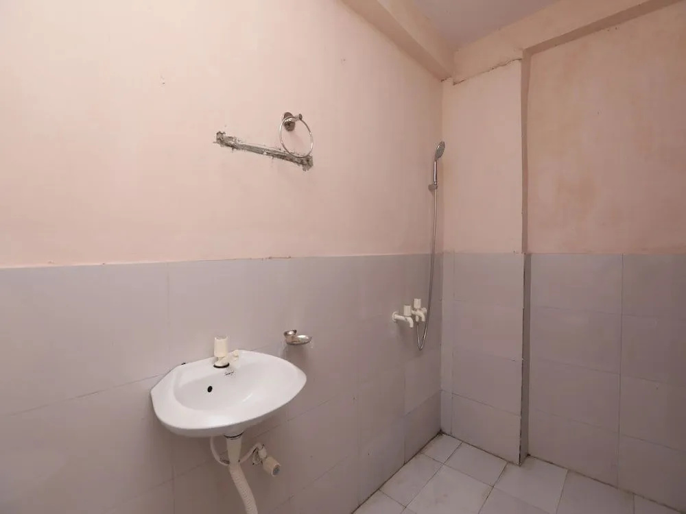 Hotel Tejasvi by OYO Rooms