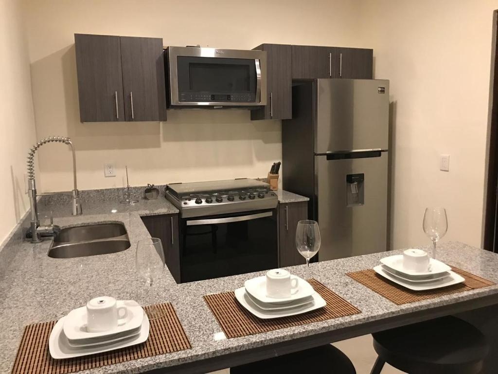 Beautiful 3 BR/3.5 bath Home@Selvanova