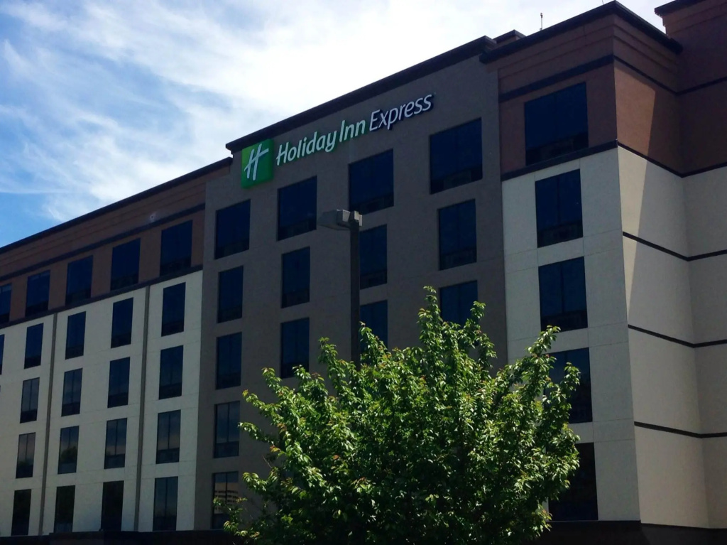 Holiday Inn Express Atlanta Galleria-Ballpark Area by IHG