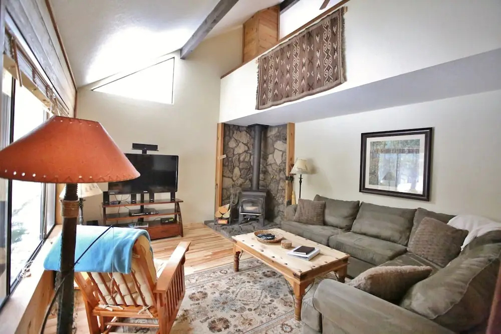 Pet-Friendly 8 Leisure Home features Private Hot Tub and Gas BBQ by RedAwning
