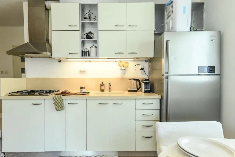 Boutique 1BR Apt with parking
