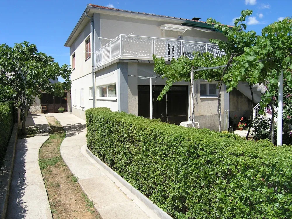 Apartment Bacic