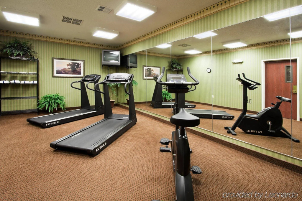 Holiday Inn Express Gas City by IHG
