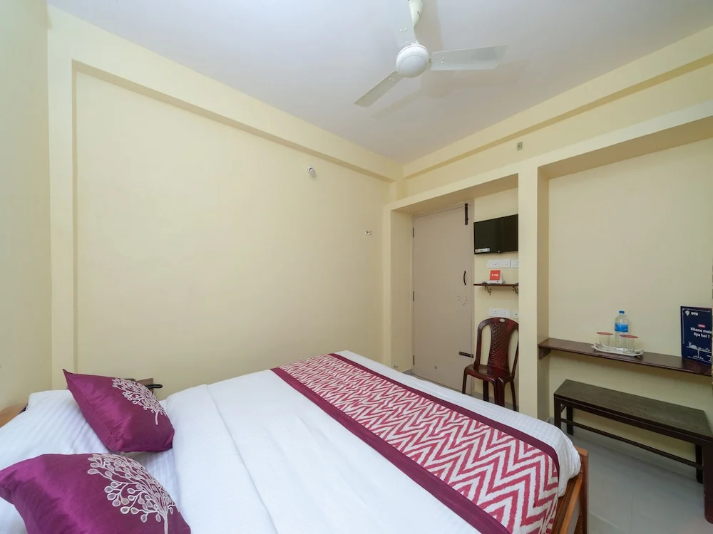 OYO 16346 Ss Residency
