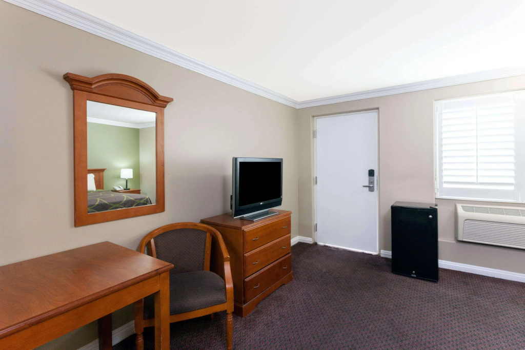 Torrance Inn LAX Airport Area