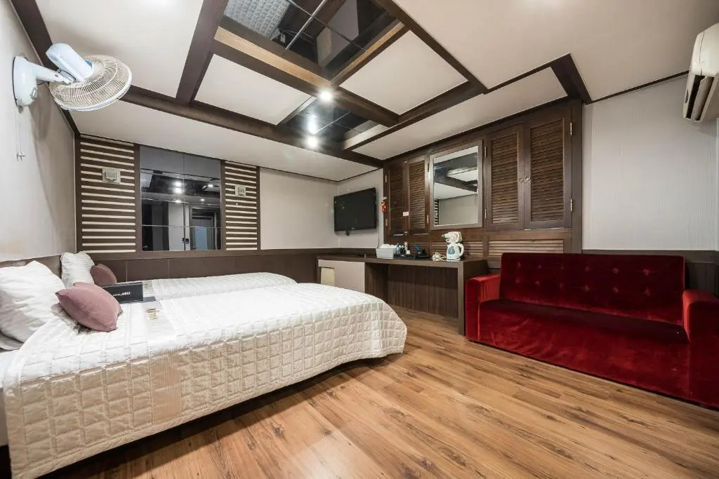 Sasang Hotel MU