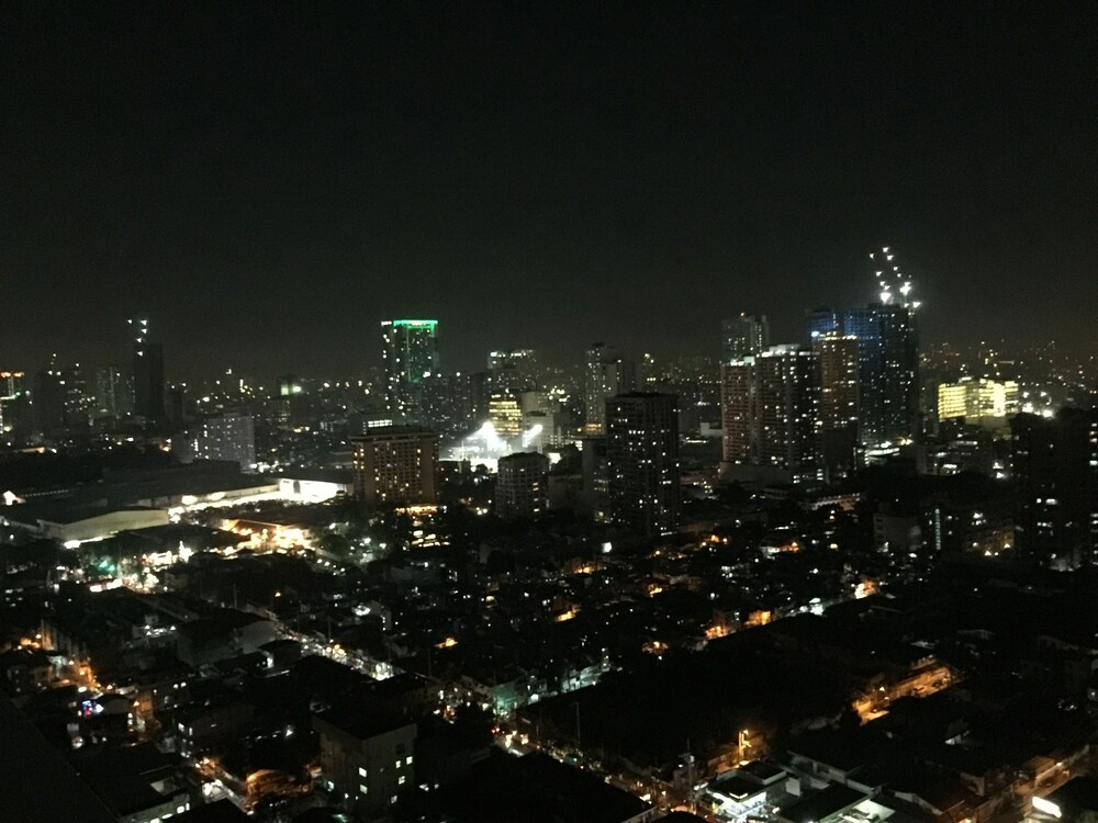 SMDC Breeze Residences