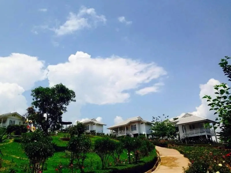 Khaokor Whitehome Resort