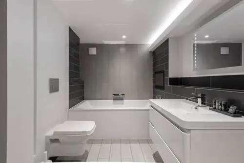 Leicester Square 3Br Penthouse W/ Terrace & Lift