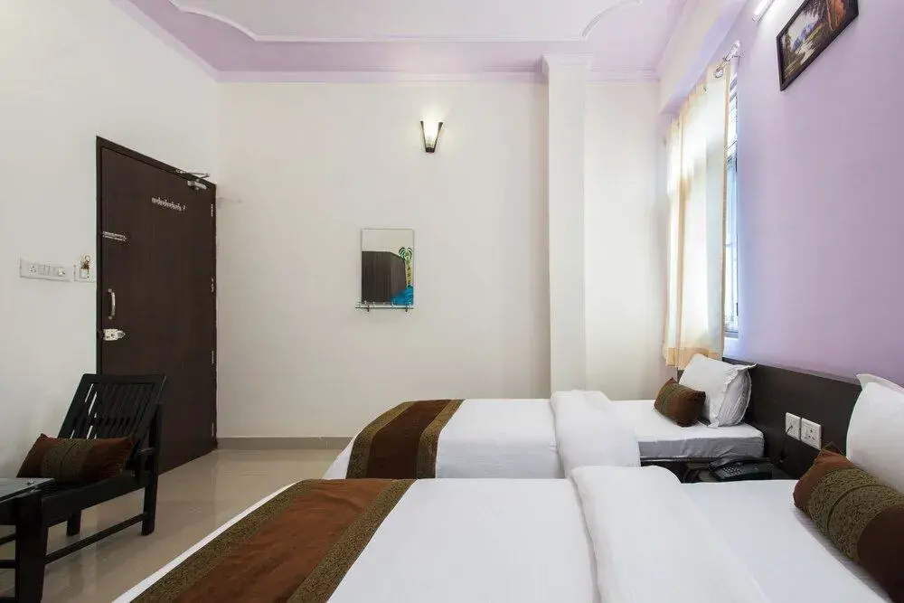 OYO 352 Hotel DRS 8586 Haveli