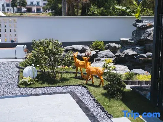 Jiuhua Mountain Fun Field Homestay
