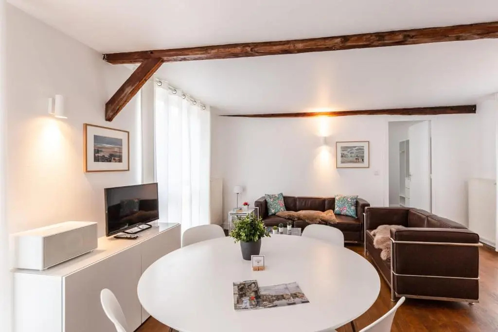 Hypolite 3 New- Nice flat for 4 - 80 meters from the Port of Honfleur