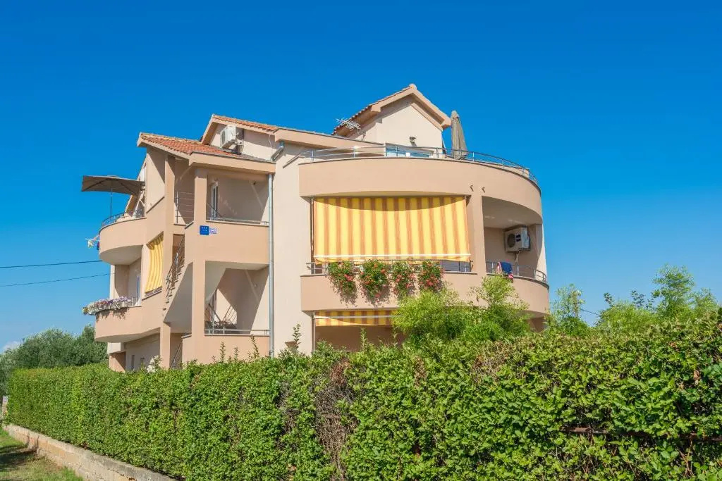 Apartments Lotus