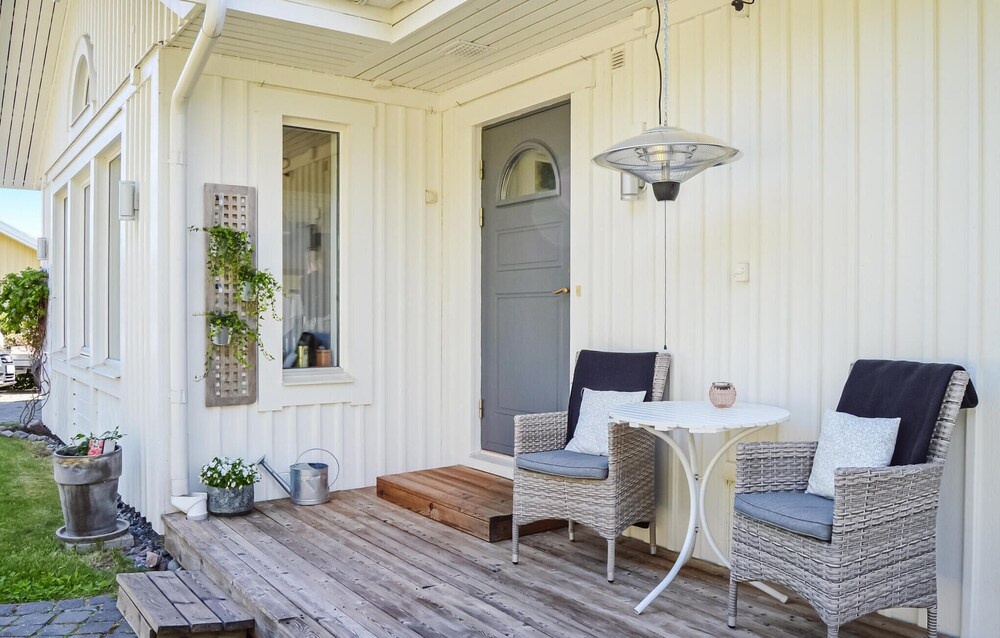 Nice Home in Trångsund With 4 Bedrooms and Wifi