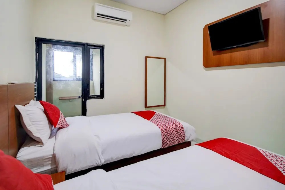 Sean's Residence by OYO Rooms