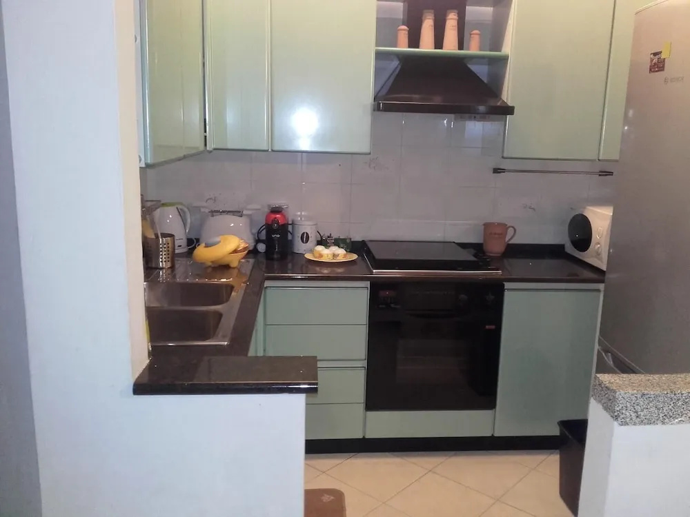2 bedrooms appartement at Gaeta 300 m away from the beach with enclosed garden