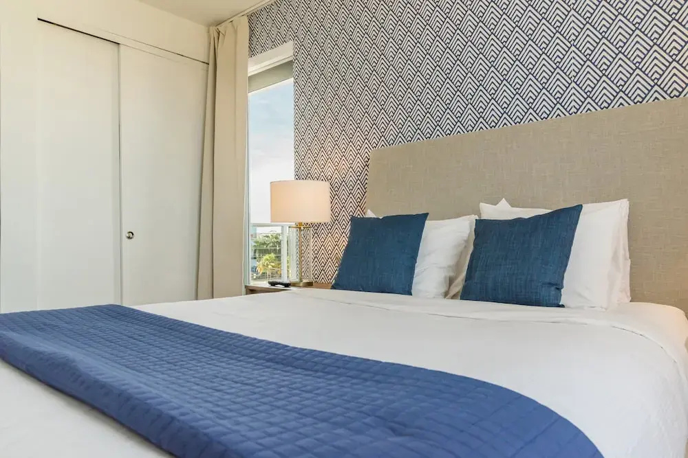 VHC Luxury Apartments 538 Apt #403