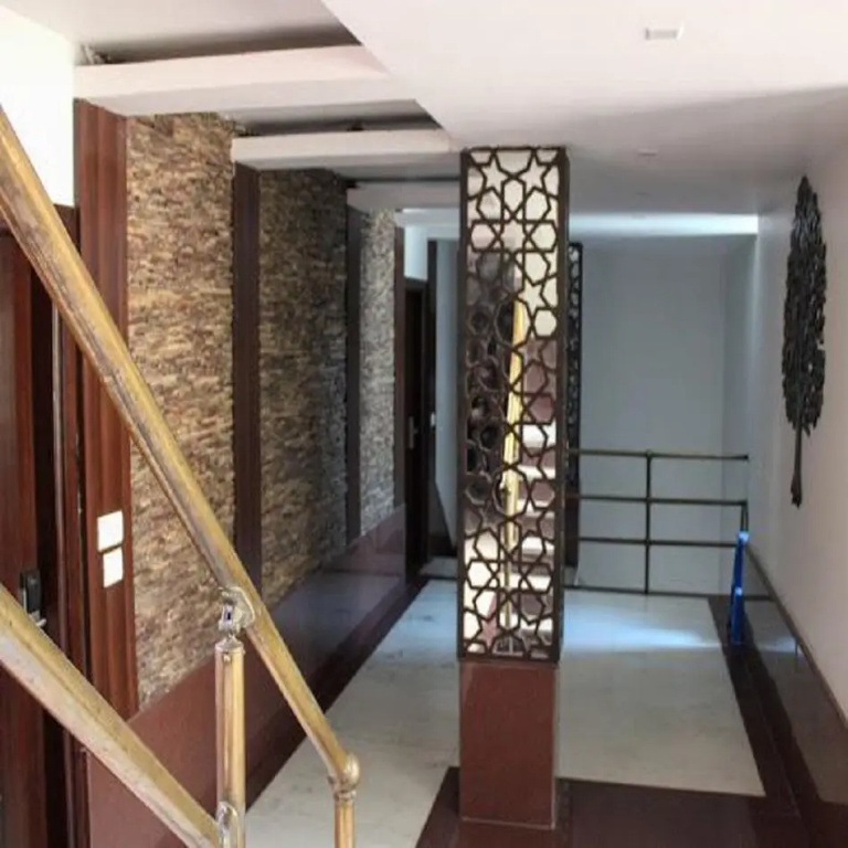 Hotel Aman Palace-Rajouri Garden