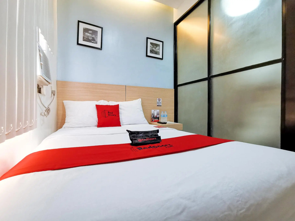 RedDoorz near Trade School Gensan