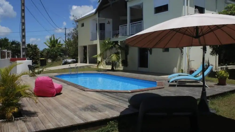 Studio in Baie Mahault , with Pool Access, Enclosed Garden And Wifi - 12 Km From the Beach
