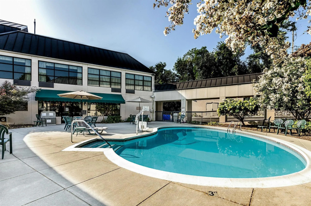 Travelodge by Wyndham Roanoke