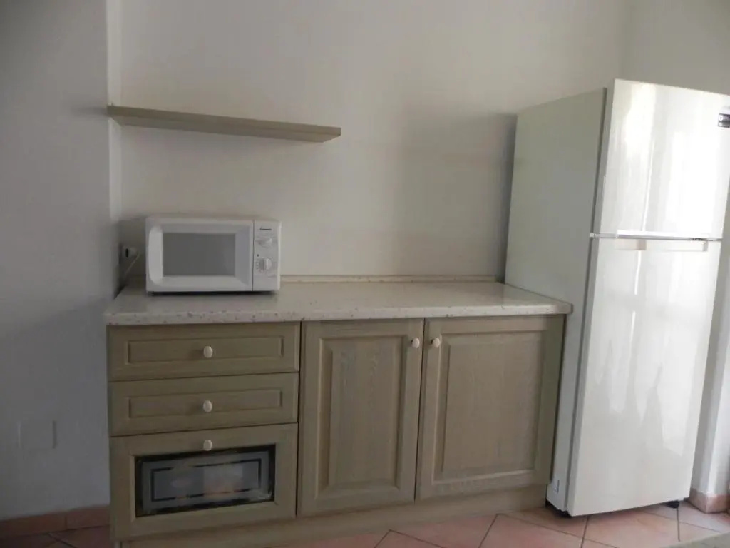 Villa a 800 metri dalla spiaggia di San Teodoro - amb01