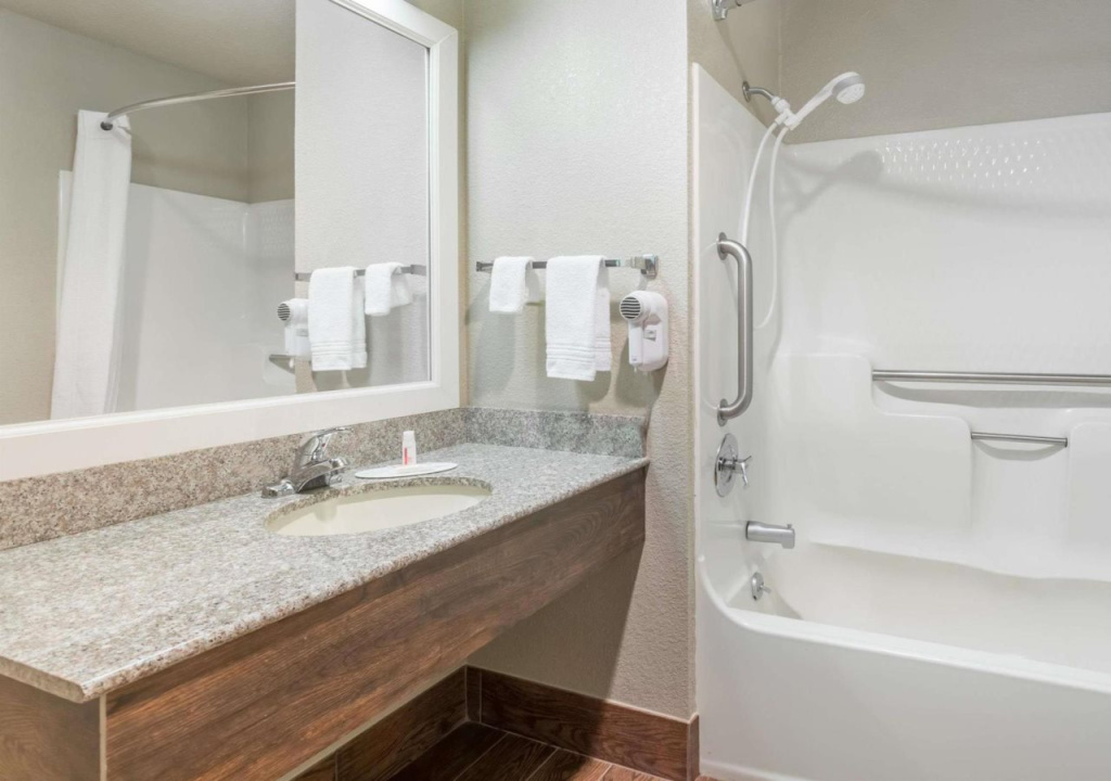 Quality Inn Cornelia
